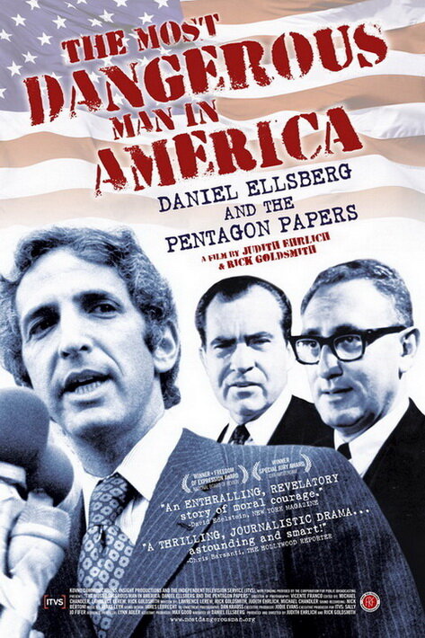 Дэниэл Эллсберг – самый опасный человек в Америке (2009) постер